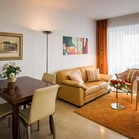 Les Oliviers Ueber Den Daechern Von Ruhig Sonnig Meerblick Pool Tiefgarage Parkplatz Apartman