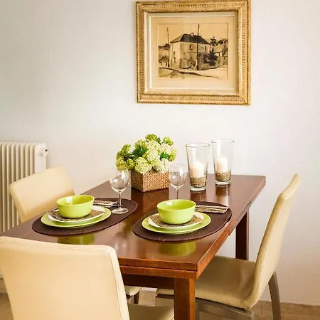 Les Oliviers Ueber Den Daechern Von Ruhig Sonnig Meerblick Pool Tiefgarage Parkplatz Apartman Nizza