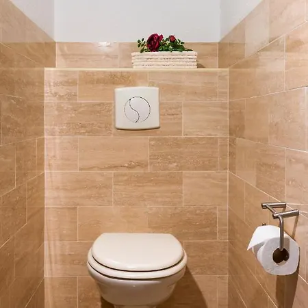 Les Oliviers Ueber Den Daechern Von Ruhig Sonnig Meerblick Pool Tiefgarage Parkplatz Apartman *